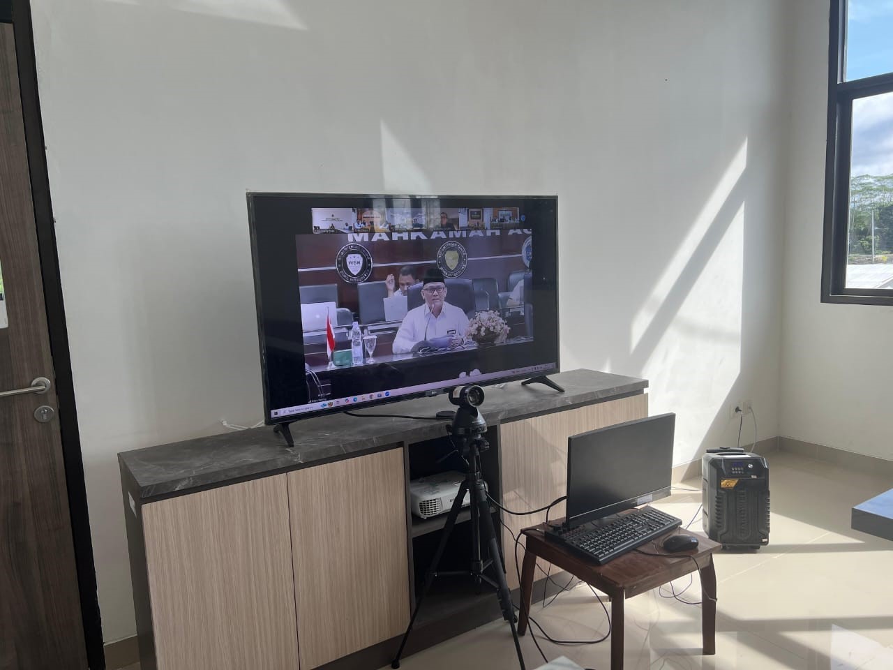 Pengadilan Agama Pulang Pisau Ikuti Pembukaan Biimbingan Teknis Pengingkatan Kompetensi Dasar Bagi Tenaga Teknis Kepaniteraan dan Calon Panitera Pengganti Tahun 2025 Secara Daring 1