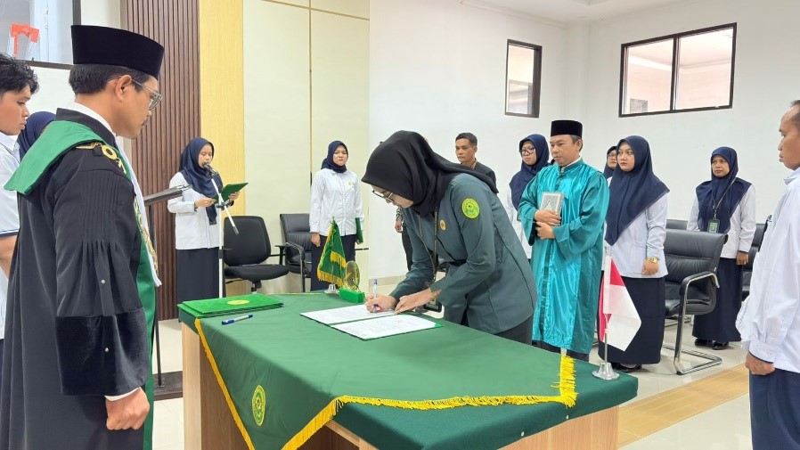 435. Pengadilan Agama Pulang Pisau Lantik Jurusita Pengganti