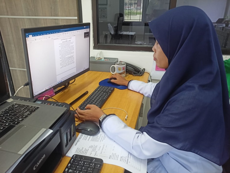 1225. Panmud Hukum Pengadilan Agama Pulang Pisau Menyusun  Berita Acara Sidang Perkara Nomor 110/Pdt.G/2025/PA.Pps