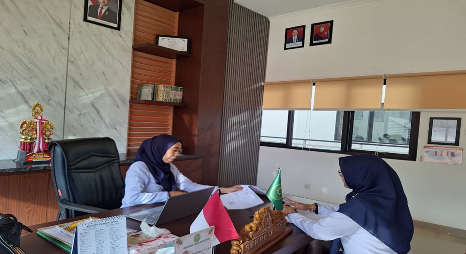 1242. Akselerasi Birokrasi: Ketua Tim Revisi RKT tahun 2026 Koordinasi Intensif dengan Sekretaris.