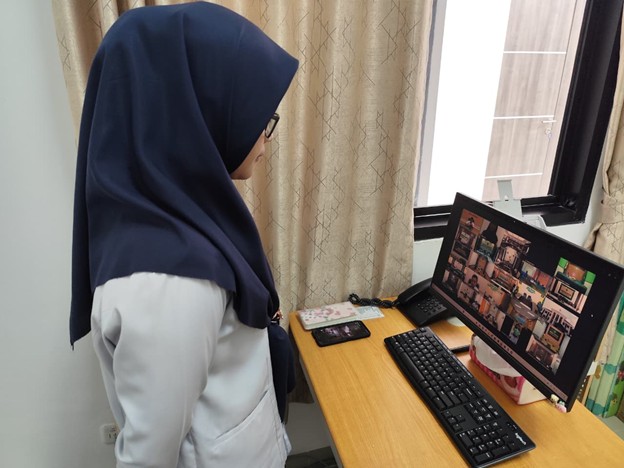 1253. Kasubbag Kepegawaian, Organisasi dan Tata Laksana Pengadilan Agama Pulang Pisau Ikuti Zoom Meeting Verifikasi dan Validasi Data Kepegawaian Tenaga Teknis Peradilan Agama Tahun 2025